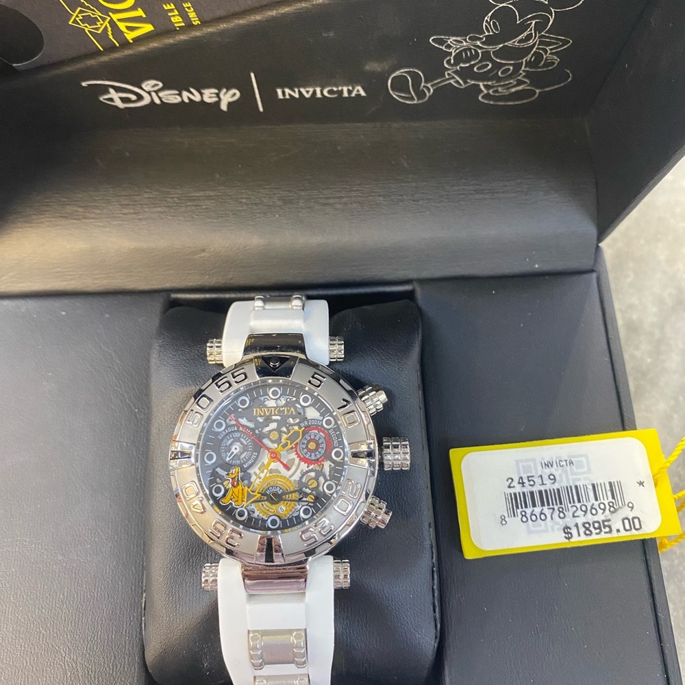 Invicta Disney Limited Edition Pluto Swiss